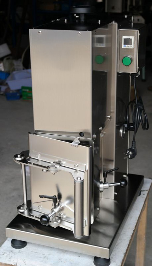 慶賀，廣州星格醬料真空旋蓋機再上新臺階(圖1)