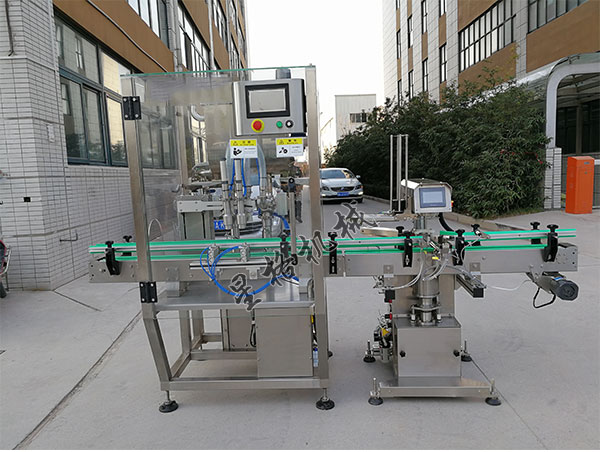 牛肉辣椒醬灌裝機(jī)跟隨市場(chǎng)變化不斷創(chuàng)新！(圖1)