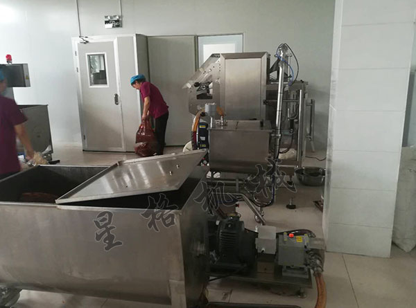 預制菜醬料包裝機設備在餐飲行業的作用(圖2)