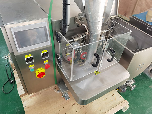 醬料食品包裝機運行平穩(wěn)、包裝效率高(圖3) 醬料食品包裝機運行平穩(wěn)、包裝效率高(圖3)