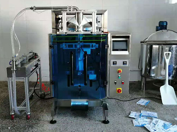 立式組合醬料包裝機械適合那種企業(yè)使用(圖1) 立式組合醬料包裝機械適合那種企業(yè)使用(圖1)