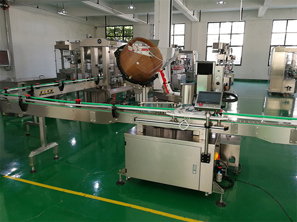 辣椒醬定量灌裝機(jī)自動(dòng)化加快生產(chǎn)效率(圖2) 辣椒醬定量灌裝機(jī)自動(dòng)化加快生產(chǎn)效率(圖2)