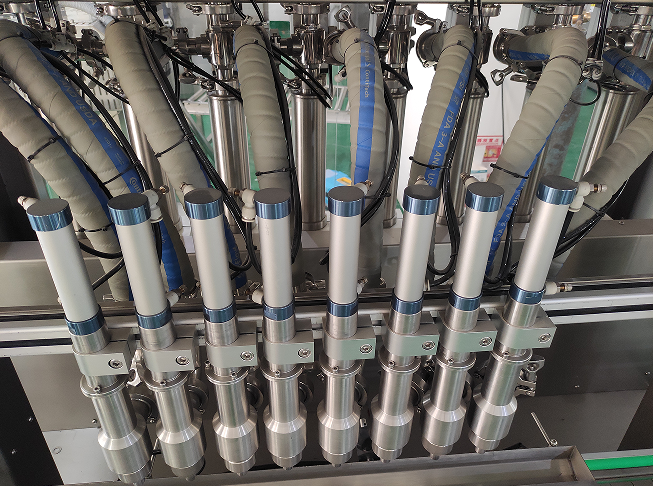 八頭瓶裝顆粒醬體灌裝機設備優勢以及適用范圍(圖1)