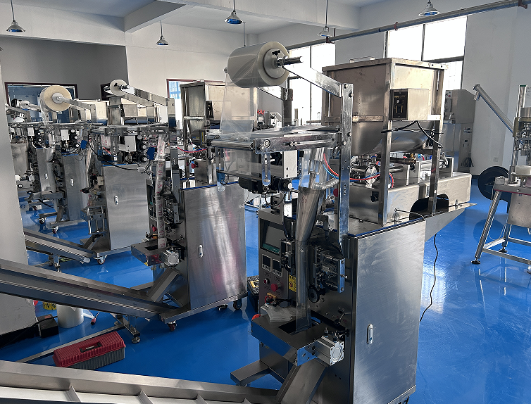 鹵肉調味醬料自動包裝機在市場上面大方異彩(圖1)